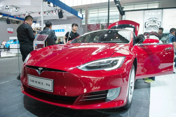Carro Elétrico Tesla Model Está Exibição Durante 14Th Beijing International — Fotografia de Stock