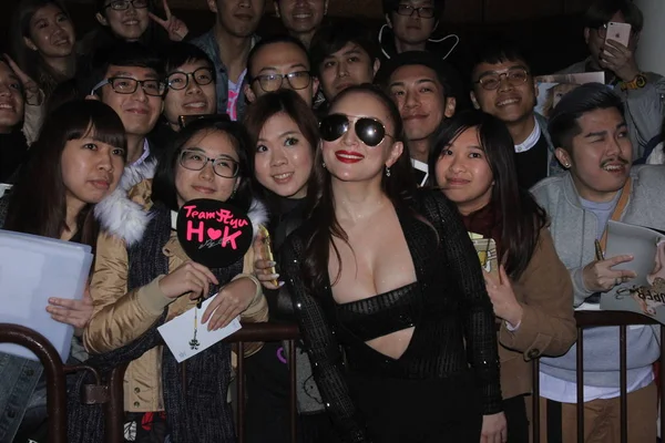 Cantante Japonés Ayumi Hamasaki Frente Posa Con Los Fans Una — Foto de Stock