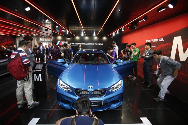 Besucher Betrachten Während Der Internationalen Automobil Ausstellung Peking Auch Als — Stockfoto