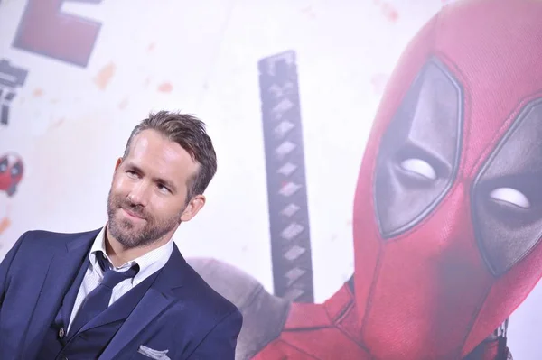 Ryan Reynolds Deltar Den Kinesiske Pressekonferansen Sin Nye Film Deadpool – stockfoto