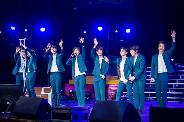 Grupo Masculino Sul Coreano Exo Apresenta Friends Concert 2016 Com — Fotografia de Stock