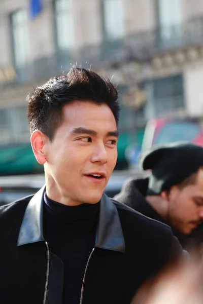 Taiwanesiska Skådespelaren Eddie Peng Deltar Berluti Modevisning Paris Herrarnas Mode — Stockfoto