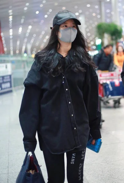 Actrița Chineză Liu Yifei Ajunge Aeroportul Internațional Beijing Capital Din — Fotografie, imagine de stoc