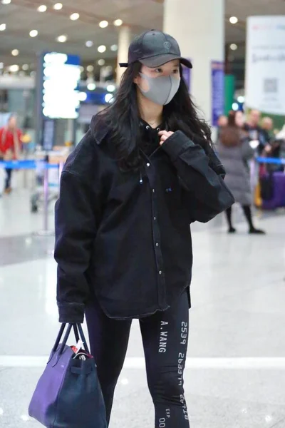 Atriz Chinesa Liu Yifei Chega Aeroporto Internacional Capital Pequim Pequim — Fotografia de Stock