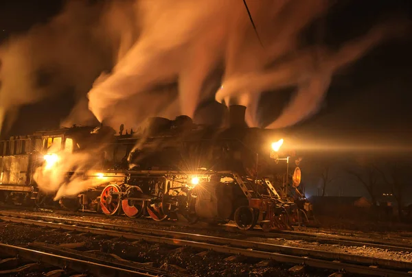 Uma Locomotiva Vapor Transporta Carvão Mina Carvão Wulong Noite Cidade — Fotografia de Stock