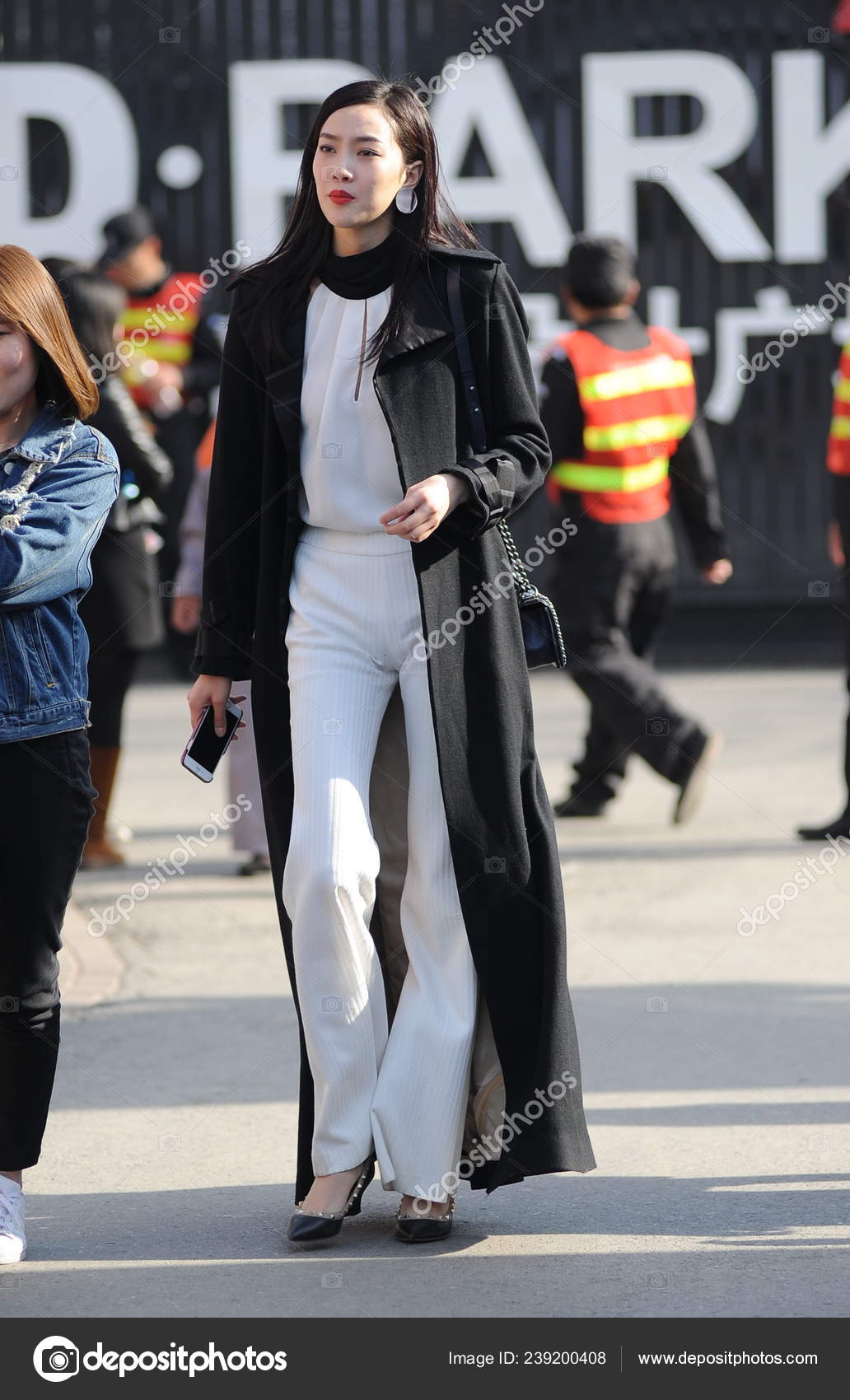 Street Snap China Fashion Week Fall Winter 2016 Beijing China.
