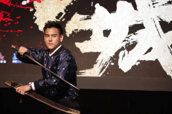 Actor Taiwanés Eddie Peng Posa Durante Una Conferencia Prensa Para — Foto de Stock