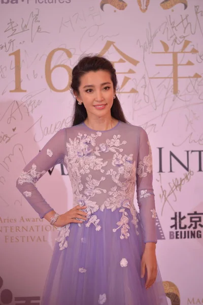 Actriz China Bingbing Posa Alfombra Roja Cuando Llega Festival Internacional — Foto de Stock