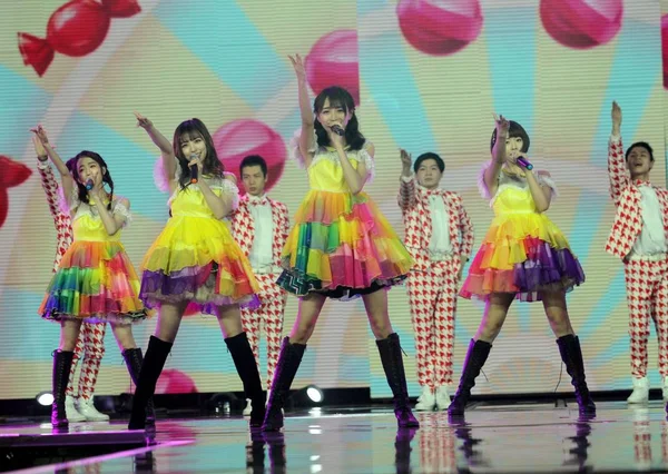 Membros Girl Group Chinês Snh48 Apresentam Durante 23Rd East Music — Fotografia de Stock
