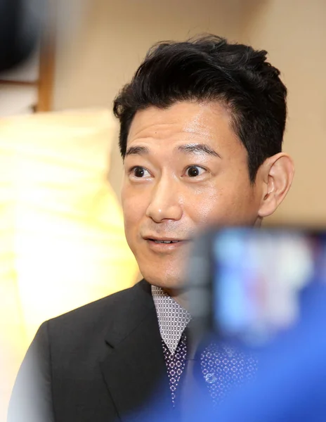 Japans Acteur Koji Yano Wordt Geïnterviewd Tijdens Een Ceremonie Van — Stockfoto