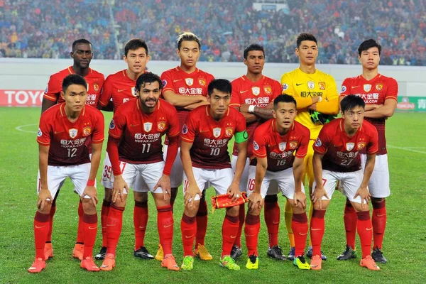 Spelers Van Startende Line Van China Guangzhou Evergrande Poseren Voor — Stockfoto