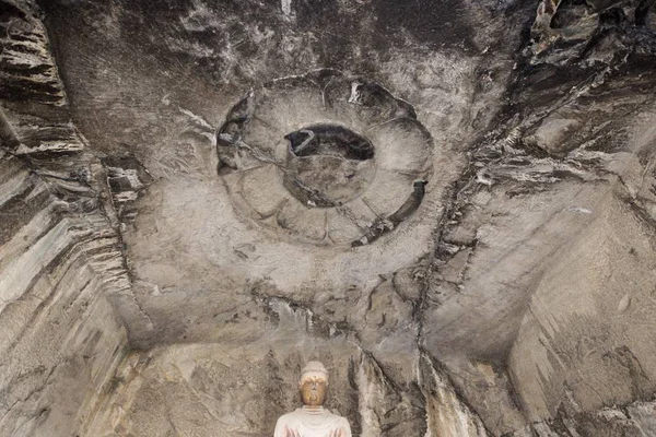 Pohled Kanjing Chrám Známý Také Jako Královský Jeskynní Chrám Longmen — Stock fotografie