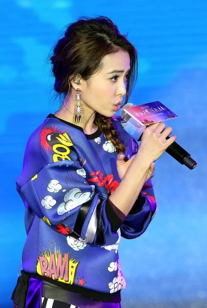 Taiwanesische Sängerin Jolin Tsai Tritt Februar 2016 Auf Der Jahresfeier — Stockfoto
