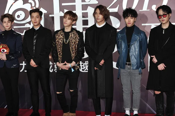 Members South Korean Boy Group Beast Arrive Red Carpet 2015 — Stock Photo, Image