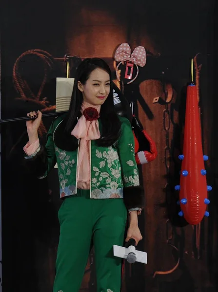2016年3月1日 韩国女孩团体的中国歌手 女演员维多利亚 宋谦出席在中国北京举行的宣传她的新片 我的新时髦女孩 的新闻发布会 — 图库照片