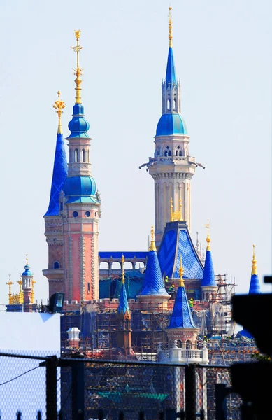 Κάστρο Είναι Υπό Κατασκευή Στο Shanghai Disney Resort Στο Πουντόνγκ — Φωτογραφία Αρχείου