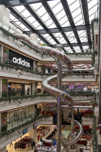 Vista Tobogán Gigante Cinco Pisos Centro Comercial Pudong Shanghai China — Foto de Stock