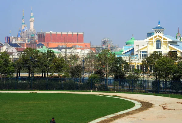 上海迪士尼度假区正在建设中 上海浦东 2016年2月27日 — 图库照片