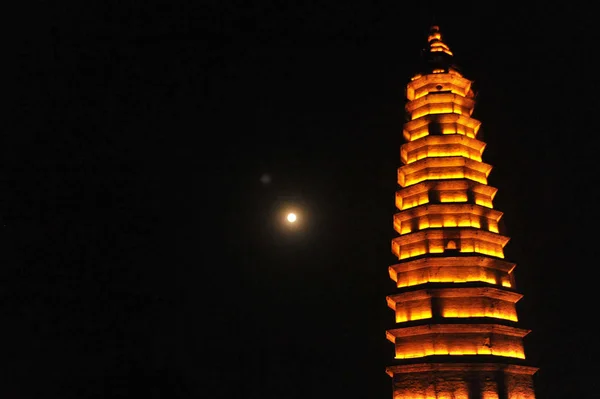 Una Superluna Cielo Nocturno Sobre Condado Xinjiang Ciudad Yuncheng Provincia —  Fotos de Stock
