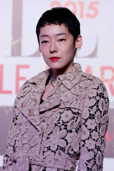 2015年12月18日 日本模特 Akasaka 在中国上海获得 2015年艾莉之声 风格大奖红地毯 — 图库照片