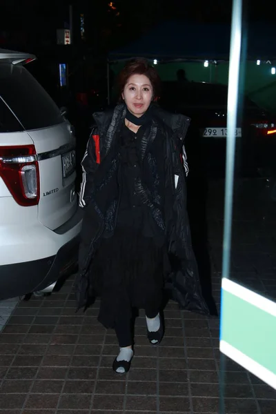 Νοτιοκορεατική Ηθοποιός Kim Hye Εντάξει Φτάνει Στο Εστιατόριο Μπάρμπεκιου Για — Φωτογραφία Αρχείου