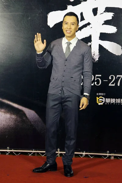 Actor Hong Kong Donnie Yen Posa Durante Una Conferencia Prensa — Foto de Stock