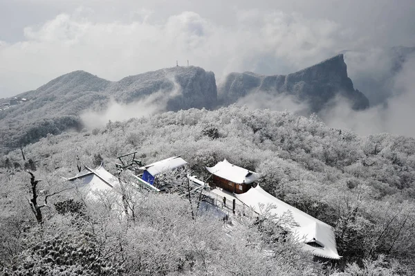 Vista Aérea Montaña Tianmen Nieve Ciudad Zhangjiajie Provincia Hunan Centro — Foto de Stock