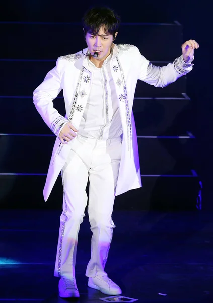 Jun Jin Boy Band Surcoreana Shinhwa Actúa Durante Concierto Taipei —  Fotos de Stock