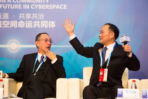 Liu Chuanzhi Links Chairman Legend Holdings Limited Und Shufu Chairman — Stockfoto