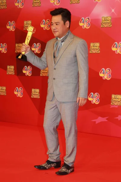 Hong Kong Schauspieler Kar Hung Posiert Mit Seiner Trophäe Für — Stockfoto