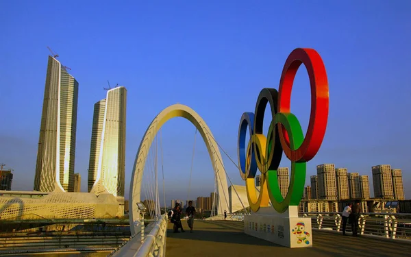 Weergave Van Een Signalisatie Van Olympische Ringen Xinjiekou Cbd Nanjing — Stockfoto