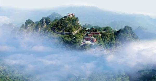 Landskapet Tianzhu Peak Eller Sky Pelaren Topp Wudang Mountains Shiyan — Stockfoto