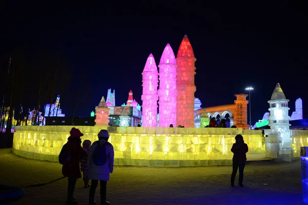 Uma Visão Noturna Das Esculturas Gelo 17Th Harbin Ice Snow — Fotografia de Stock