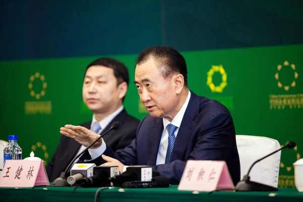 Wang Jianlin Derecha Presidente Dalian Wanda Group Habla Una Conferencia —  Fotos de Stock