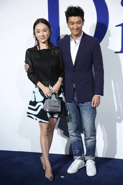 Chinese Actress Huo Siyan Left Her Actor Husband Jiang Pose — Stock Photo, Image