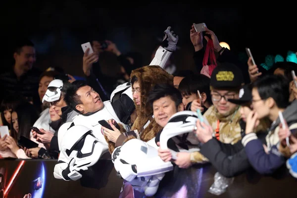 Chinesische Fans Warten Auf Die Darsteller Des Films Star Wars — Stockfoto