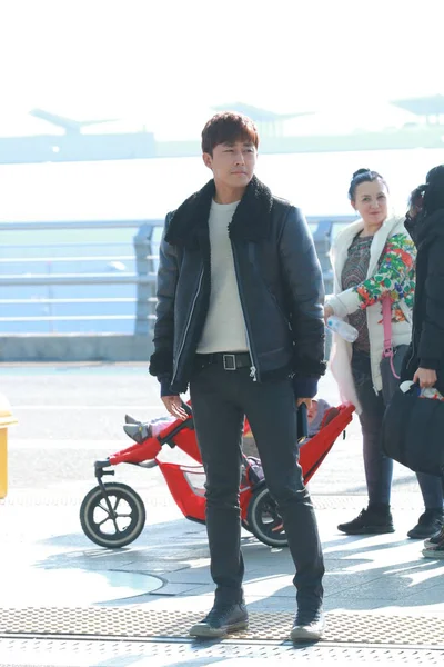 Cantor Ator Sul Coreano Son Jun Chega Aeroporto Internacional Incheon — Fotografia de Stock
