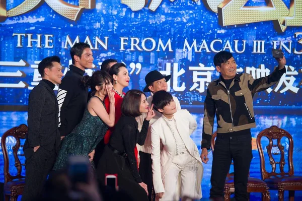 Cast Members Movie Man Macau Iii Take Selfie Press Conference — Stock Photo, Image