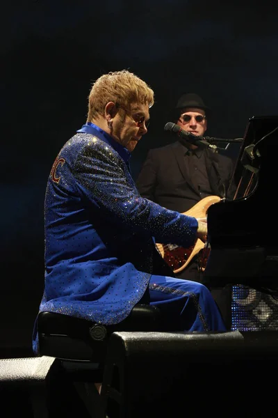 Cantautor Inglés Elton John Actúa Concierto Elton John All Hits — Foto de Stock