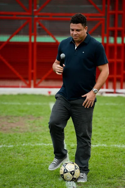 Ronaldo Luiz Nazario Lima Prepara Para Chutar Uma Bola Durante — Fotografia de Stock