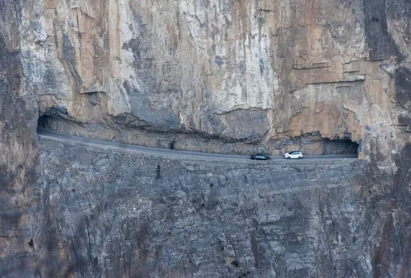 Cars Pass Cliff Tunnel Jingdi Village Pingshun County Changzhi City — Stock Photo, Image