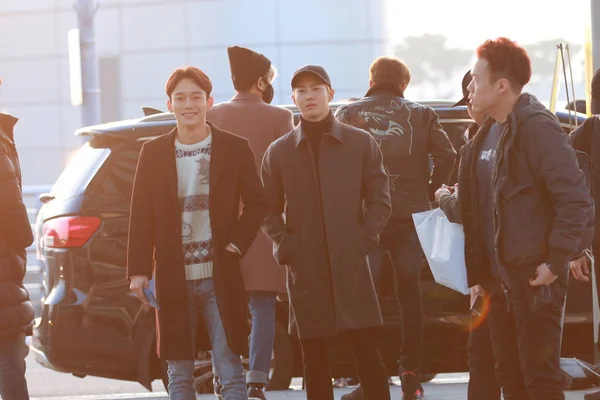 Miembros Del Grupo Infantil Chino Coreano Exo Llegan Aeropuerto Internacional — Foto de Stock