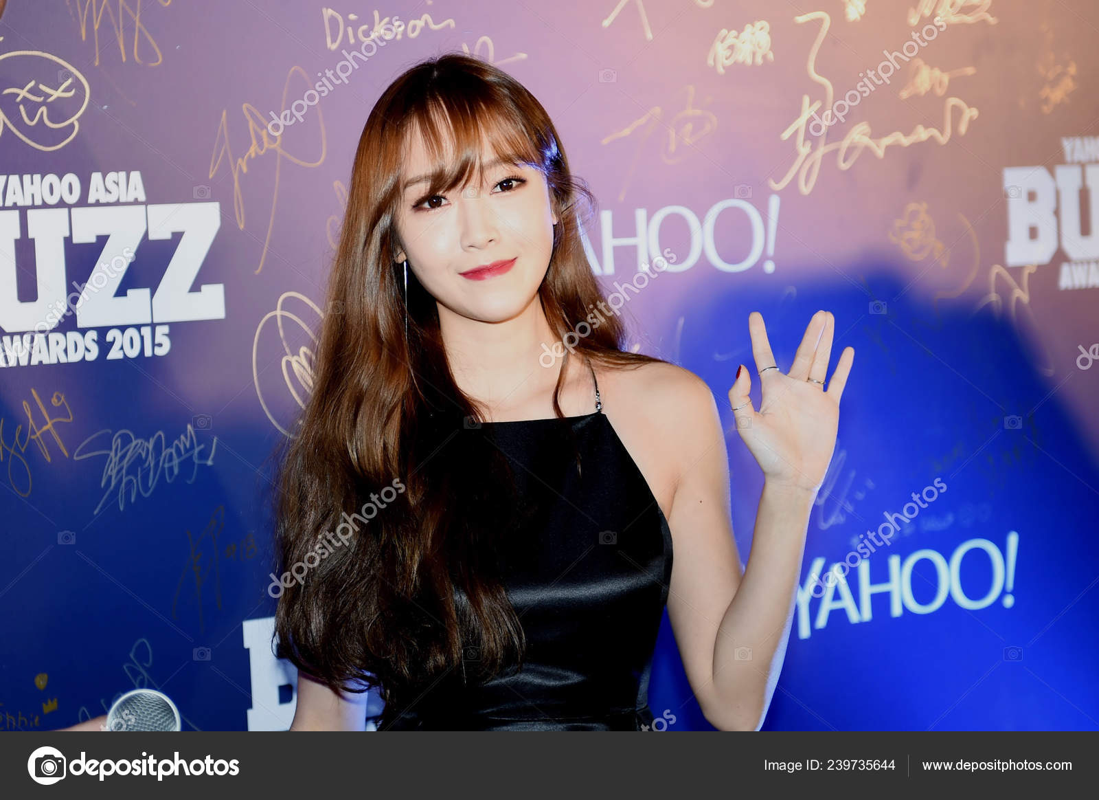 Cantora Atriz Americana Jessica Jung Soo Youn Sediada Coreia Sul — Foto  editorial © IC Photo #239735644, image size:1600x1164