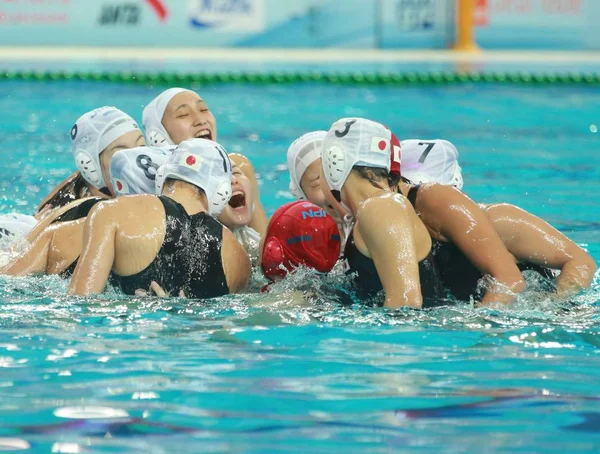 Jugadoras Del Equipo Nacional Waterpolo Femenino Japón Celebran Después Anotar — Foto de Stock