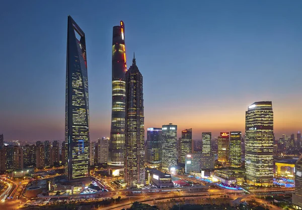 Ночной Вид Финансовый Район Lujiazui Шанхайской Башней Стадии Строительства Второй — стоковое фото