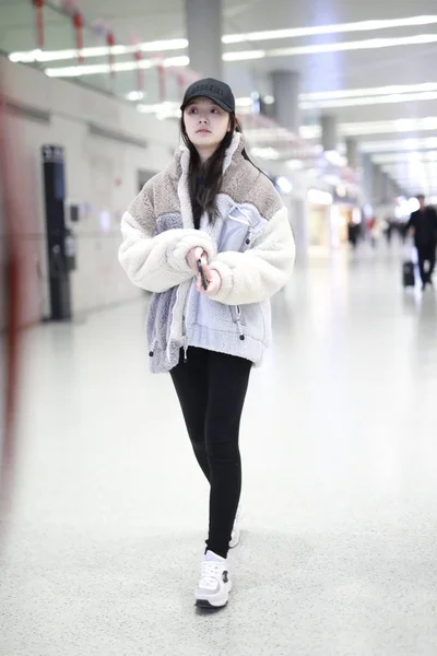 Atriz Chinesa Jelly Lin Lin Yun Retratada Aeroporto Internacional Hongqiao — Fotografia de Stock