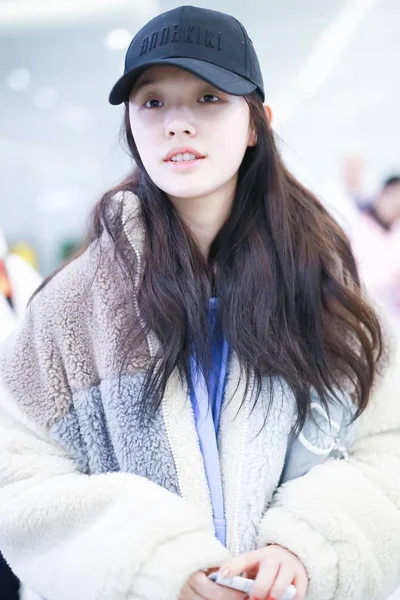 Attrice Cinese Jelly Lin Lin Yun Fotografata All Aeroporto Internazionale — Foto Stock