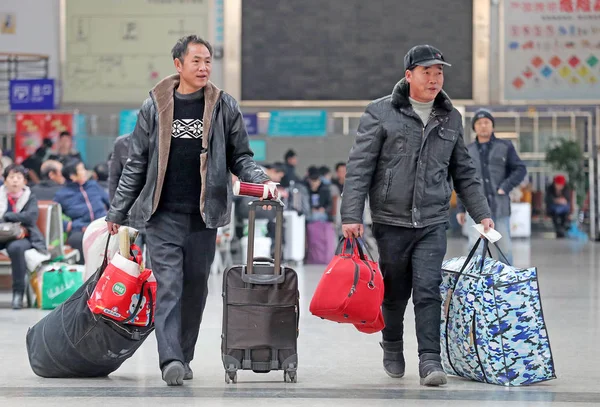 Chinesische Wanderarbeiter Kommen Januar 2019 Der Stadt Hangzhou Der Ostchinesischen — Stockfoto