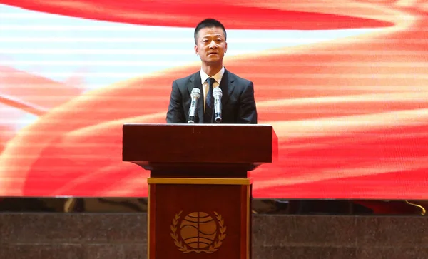 Shu Yuhui Kurucusu Başkanı Quanjian Grup Bir Toplantı Sırasında Şubat — Stok fotoğraf