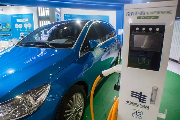 Tekintettel Egy Elektromos Jármű Állami Tulajdonban Lévő Kínai Southern Power — Stock Fotó